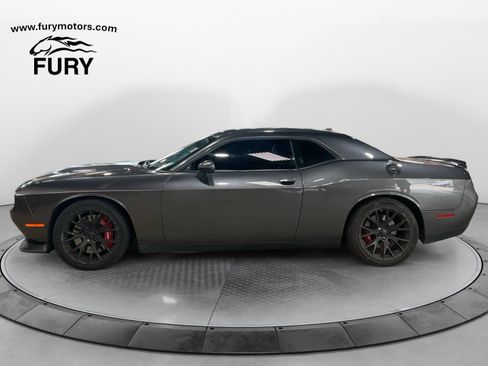 Used 2016 Dodge Challenger SRT w/ Technology Group RWD image 6