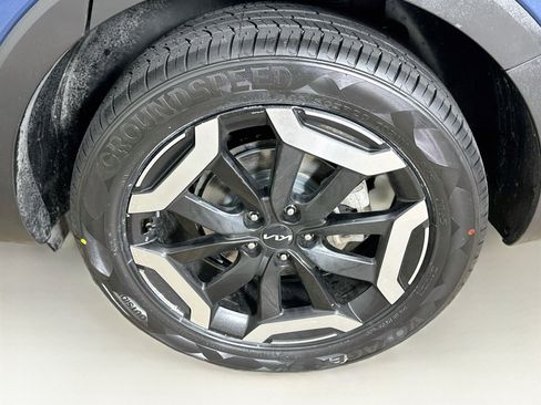 Used 2025 Kia Telluride S AWD/4WD image 11