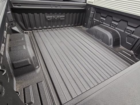 New 2026 GMC Sierra 1500 SLE w/ Preferred Package image 32