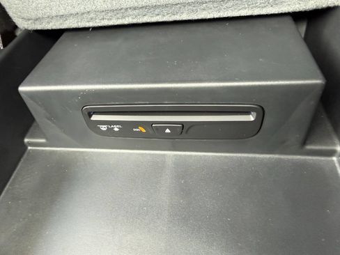 Used 2013 RAM 1500 Express image 24