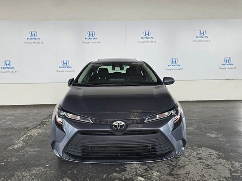 Used 2024 Toyota Corolla LE FWD image 2