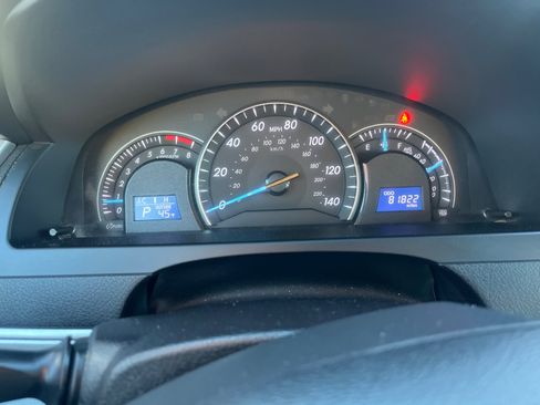 Used 2014 Toyota Camry SE image 7