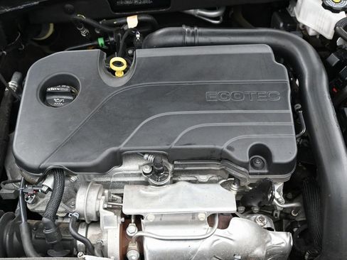 Used 2023 Chevrolet Malibu LS image 41