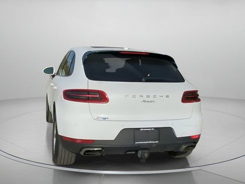 Used 2018 Porsche Macan image 22