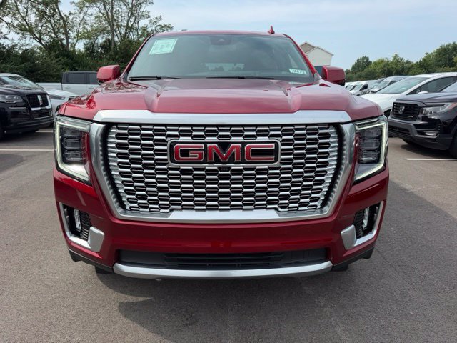 Used 2024 GMC Yukon Denali AWD/4WD image 4