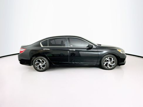 Used 2017 Honda Accord LX image 10