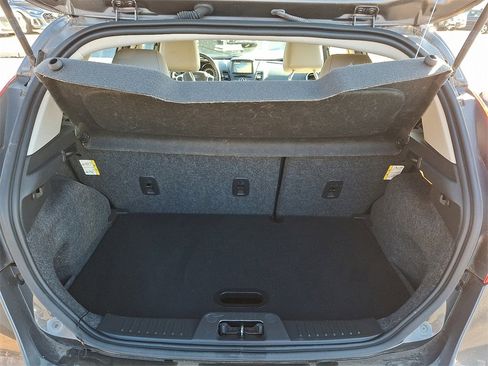 Used 2017 Ford Fiesta Titanium image 31