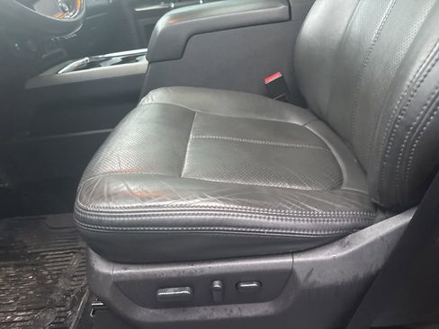 Used 2016 Ford F350 Platinum w/ Platinum Package image 9