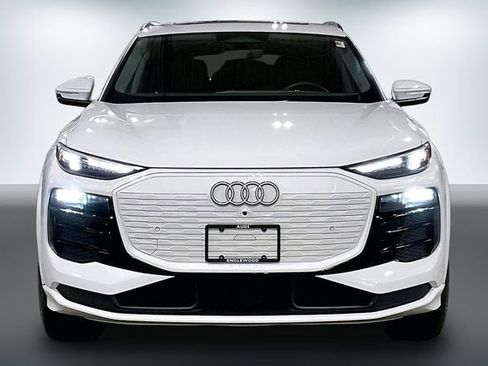 Used 2025 Audi Q6 e-tron Premium Plus w/ Premium Plus image 3