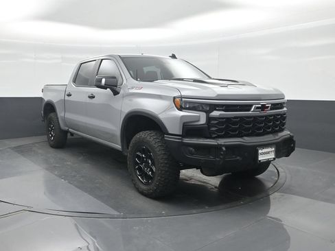 Used 2024 Chevrolet Silverado 1500 ZR2 w/ ZR2 Bison Edition AWD/4WD image 8