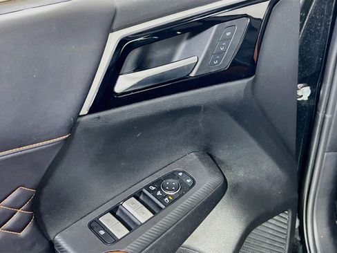 Used 2023 Mitsubishi Outlander SEL 40th Anniversary AWD/4WD image 18
