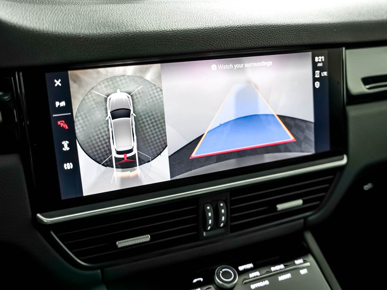 Certified 2023 Porsche Cayenne AWD/4WD image 23