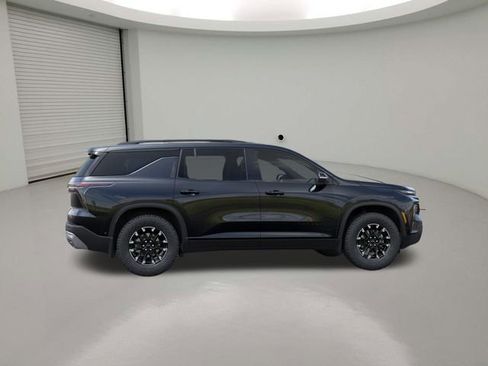 New 2026 Chevrolet Traverse Z71 w/ Enhanced Driving Package AWD/4WD image 5