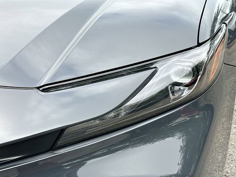 Used 2025 Toyota Camry SE image 27