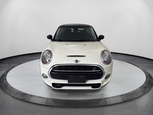 Used 2018 MINI Cooper S FWD image 2