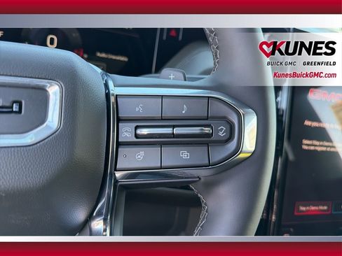 New 2026 GMC Yukon XL Denali w/ Denali Reserve Package image 23