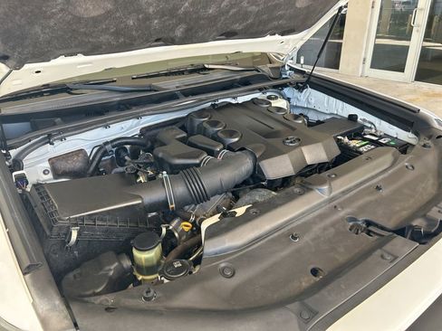 Used 2019 Toyota 4Runner 4WD image 11