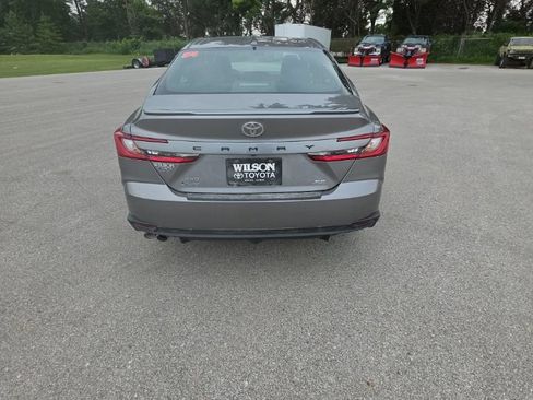 Used 2025 Toyota Camry SE w/ Convenience Package AWD/4WD image 4