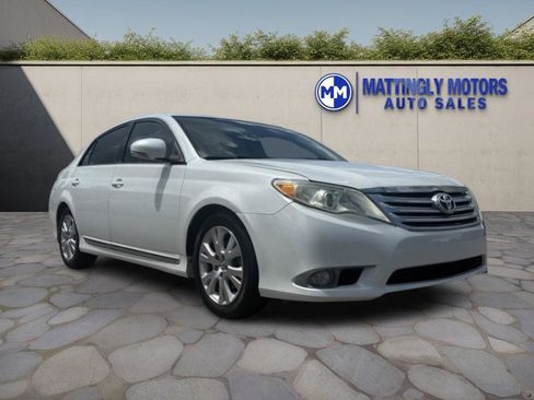 Used 2012 Toyota Avalon image 1