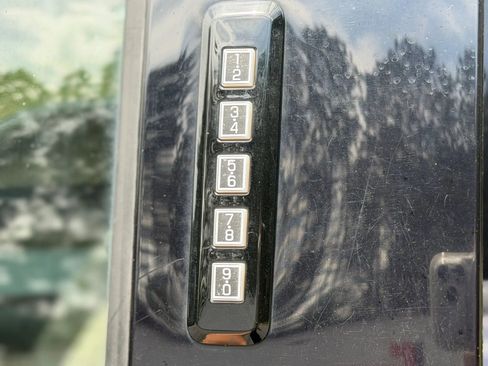 Used 2018 Ford F150 XLT w/ Equipment Group 302A Luxury RWD image 12