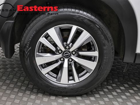 Used 2023 Nissan Pathfinder SL AWD/4WD image 31