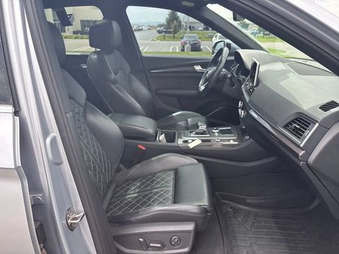 Used 2018 Audi SQ5 Premium Plus w/ Navigation Package AWD/4WD image 23