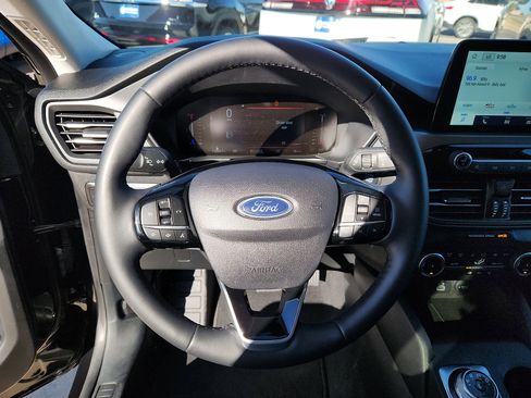 Used 2024 Ford Escape Active image 16