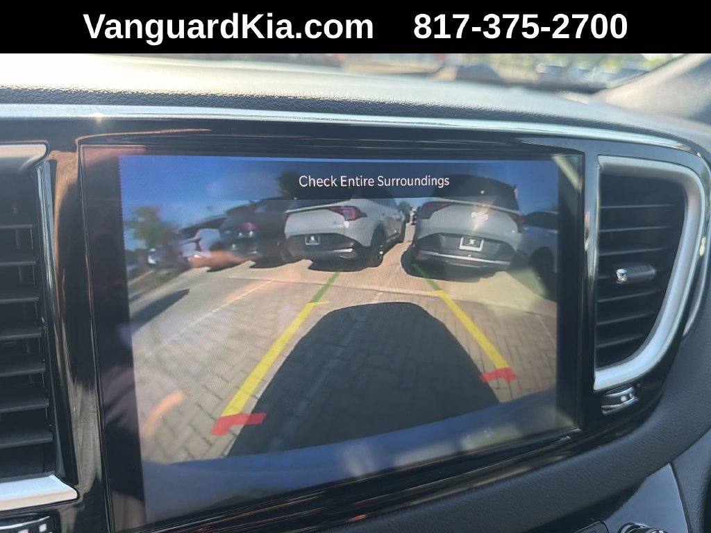 Used 2025 Chrysler Pacifica Select FWD image 26