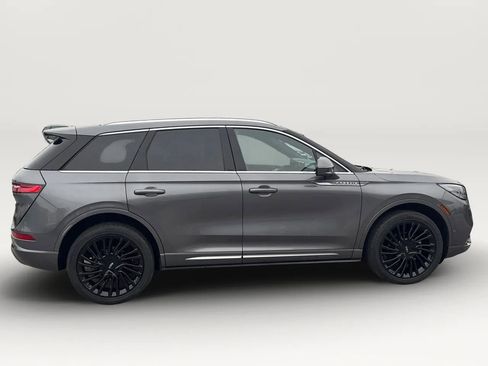 Used 2021 Lincoln Corsair Reserve image 8