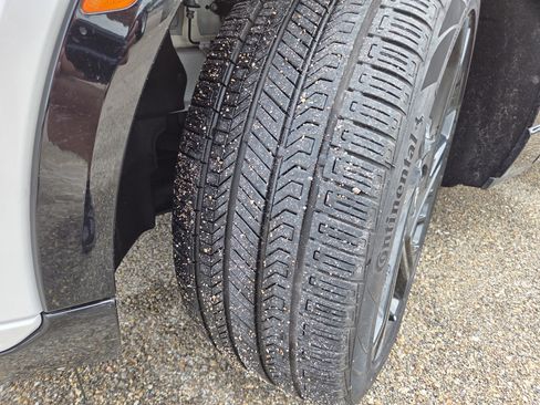 Used 2025 Chevrolet Equinox EV RS FWD image 10
