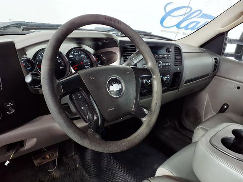 Used 2012 Chevrolet Silverado 3500 W/T image 12