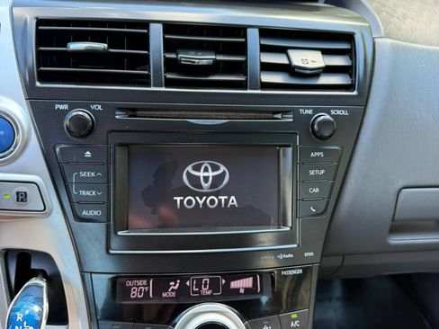 Used 2012 Toyota Prius V Three FWD image 38