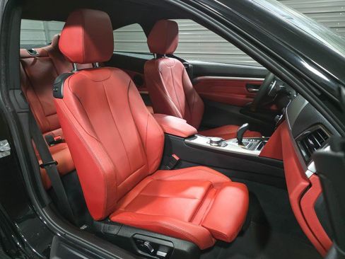 Used 2020 BMW 430i Coupe w/ M Sport Package image 14