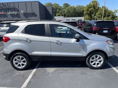 Used 2020 Ford EcoSport SE image 9
