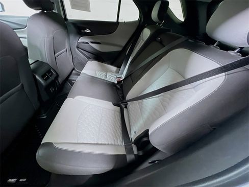 Used 2020 Chevrolet Equinox LT image 22