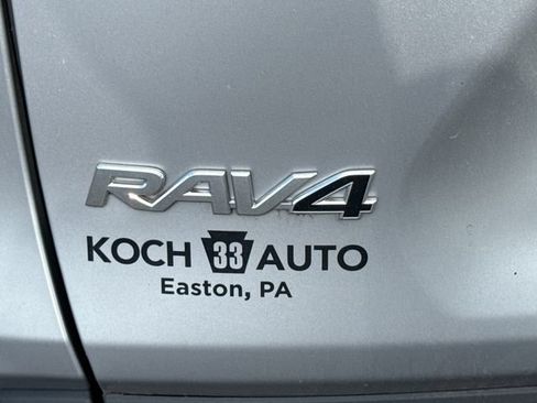 Used 2024 Toyota RAV4 XLE w/ Convenience Package AWD/4WD image 13