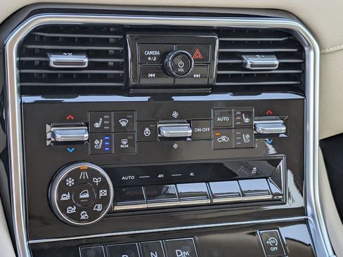 New 2026 Nissan Armada Platinum AWD/4WD image 13