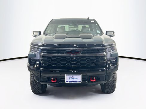 Used 2025 Chevrolet Silverado 1500 ZR2 w/ Technology Package image 2