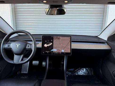 Used 2019 Tesla Model 3 Standard Range Plus RWD image 11