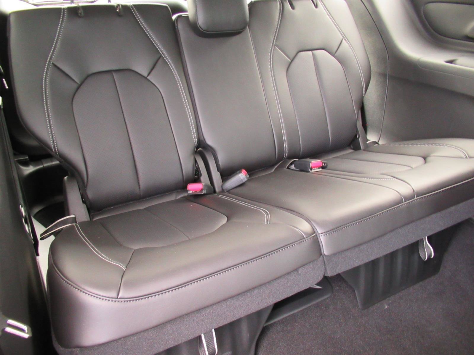 New 2026 Chrysler Voyager LX FWD image 28
