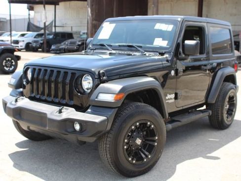 Used 2020 Jeep Wrangler Sport AWD/4WD image 12