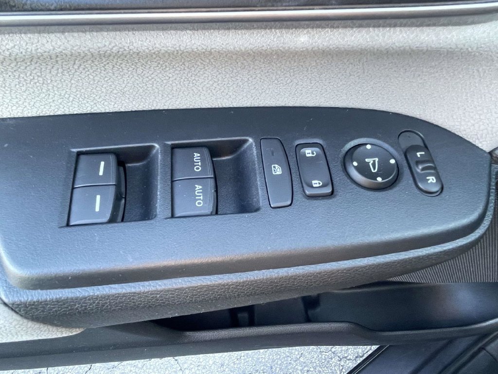 Used 2019 Honda CR-V EX image 23