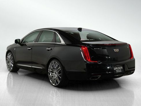Used 2019 Cadillac XTS Luxury image 3