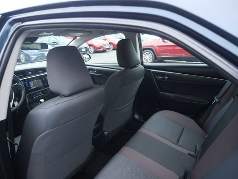 Used 2019 Toyota Corolla LE image 21