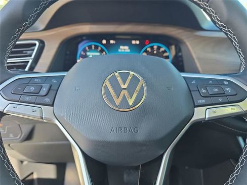 New 2026 Volkswagen Atlas SE FWD image 24