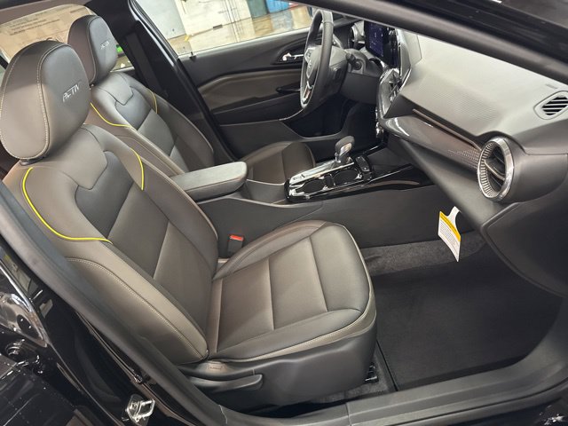 Used 2026 Chevrolet Trax ACTIV w/ Driver Confidence Package FWD image 26