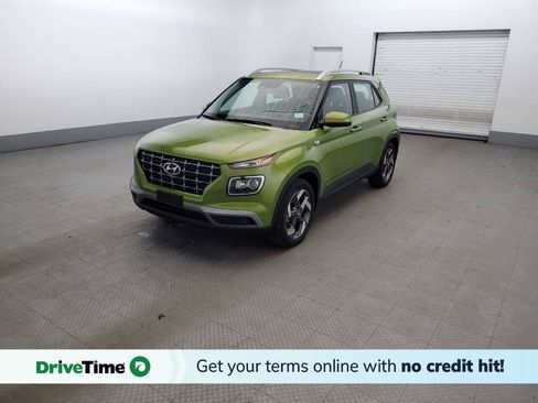 Used 2024 Hyundai Venue SEL FWD image 1