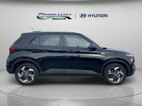 New 2026 Hyundai Venue SEL image 8