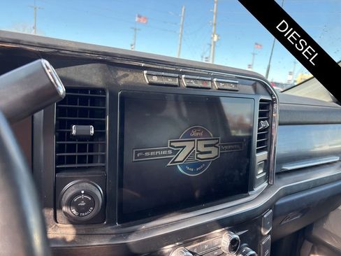 Used 2023 Ford F250 Lariat w/ Lariat Ultimate Package image 7