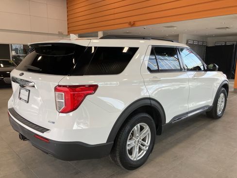 Used 2020 Ford Explorer XLT w/ Comfort Package image 5